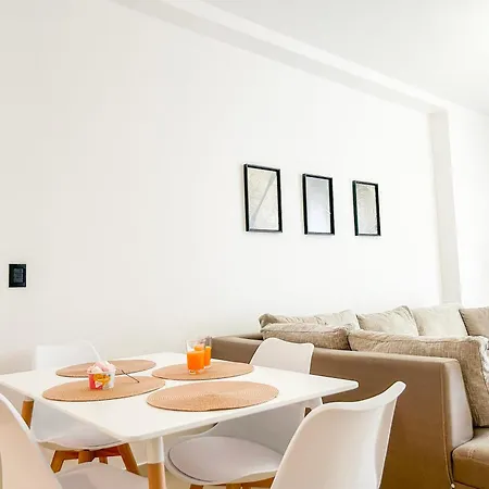 Velvet Horizon Retreat H13 Apartment