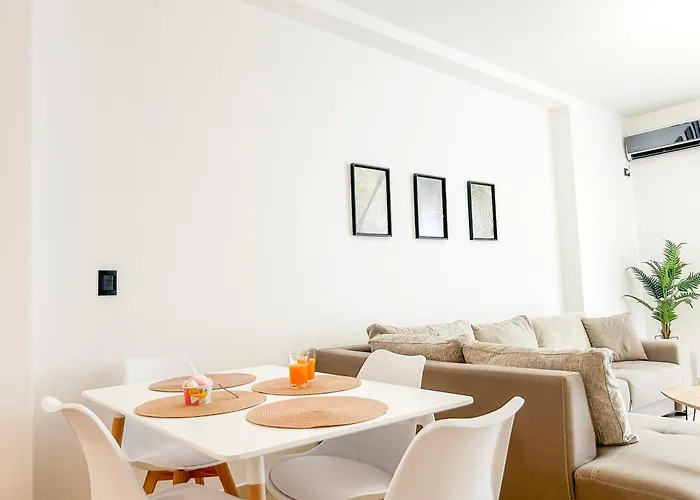 Velvet Horizon Retreat H13 Apartment