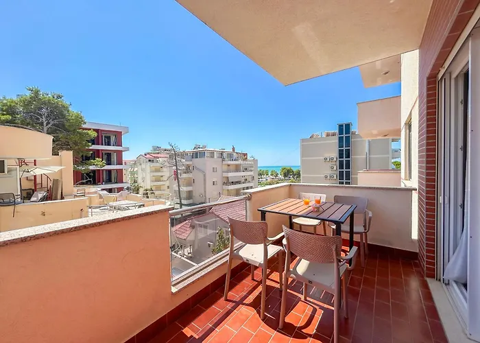 Velvet Horizon Retreat H13 Apartment