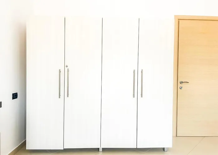 Velvet Horizon Retreat H13 Apartment Golem (Tirana)