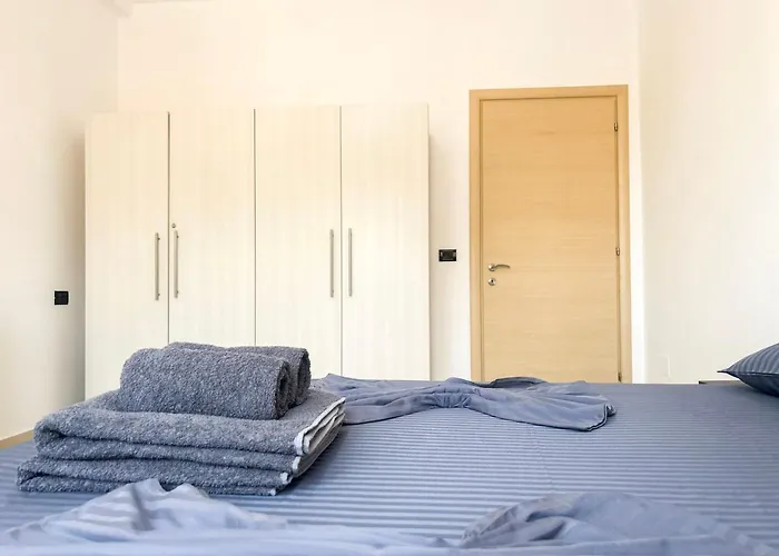 Velvet Horizon Retreat H13 Golem (Tirana)