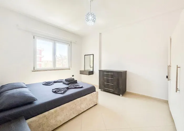 Velvet Horizon Retreat H13 Apartment