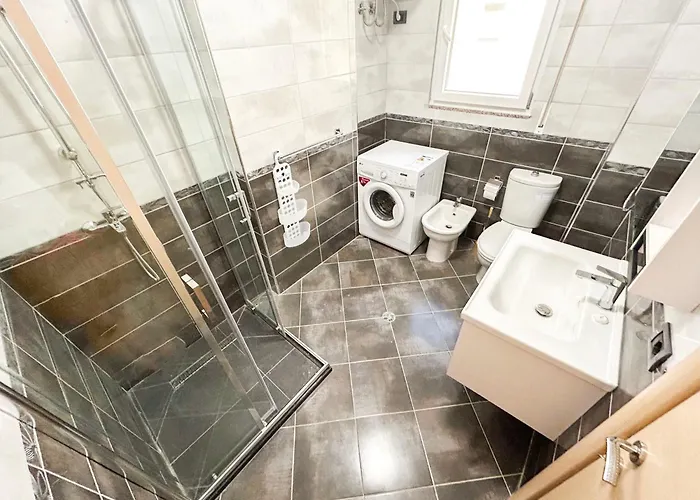 Velvet Horizon Retreat H13