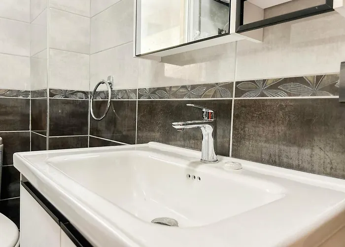 Apartment Velvet Horizon Retreat H13