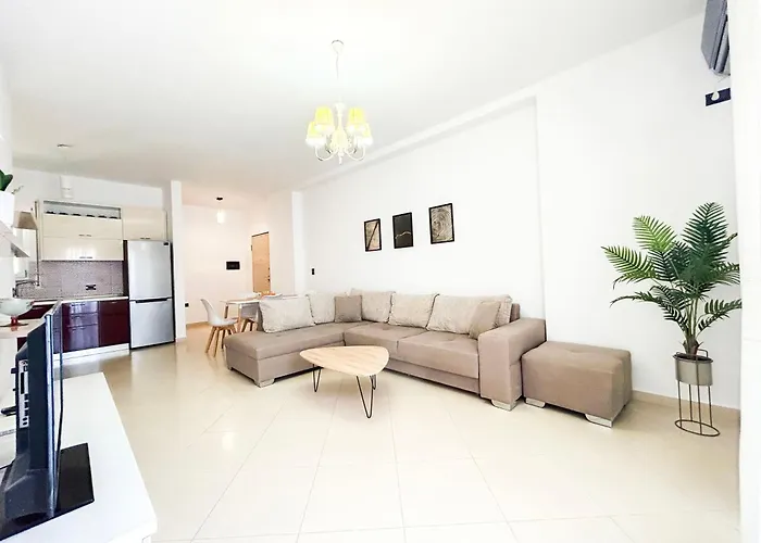 Apartment Velvet Horizon Retreat H13 Golem (Tirana)