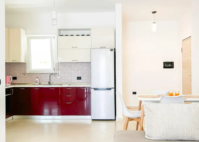 Velvet Horizon Retreat H13 * Golem (Tirana)