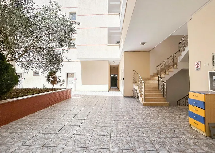 Velvet Horizon Retreat H13 *